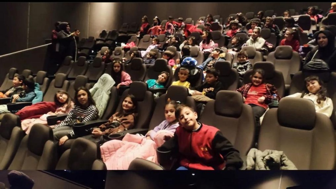 Okulumuz Öğrencileri Panora AVM'de Sinema Gezisinde 